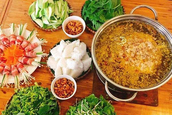 cach-nau-lau-rieu-cua